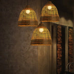 suspension lumineuse moderne bambou tissé ampoules led beige clair fixations câble opacité rustique