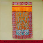rideau porte ornements traditionnels motifs floraux artisanal couleur rouge bleu orange ethnique decoration maison