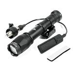 lampe torche led noire lumens 500 600 lumen militaire anti dérapant clip fixe batterie
