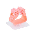 clips fixation adhésifs modernes balais ustensiles cuisine bleu gris blanc pratiques