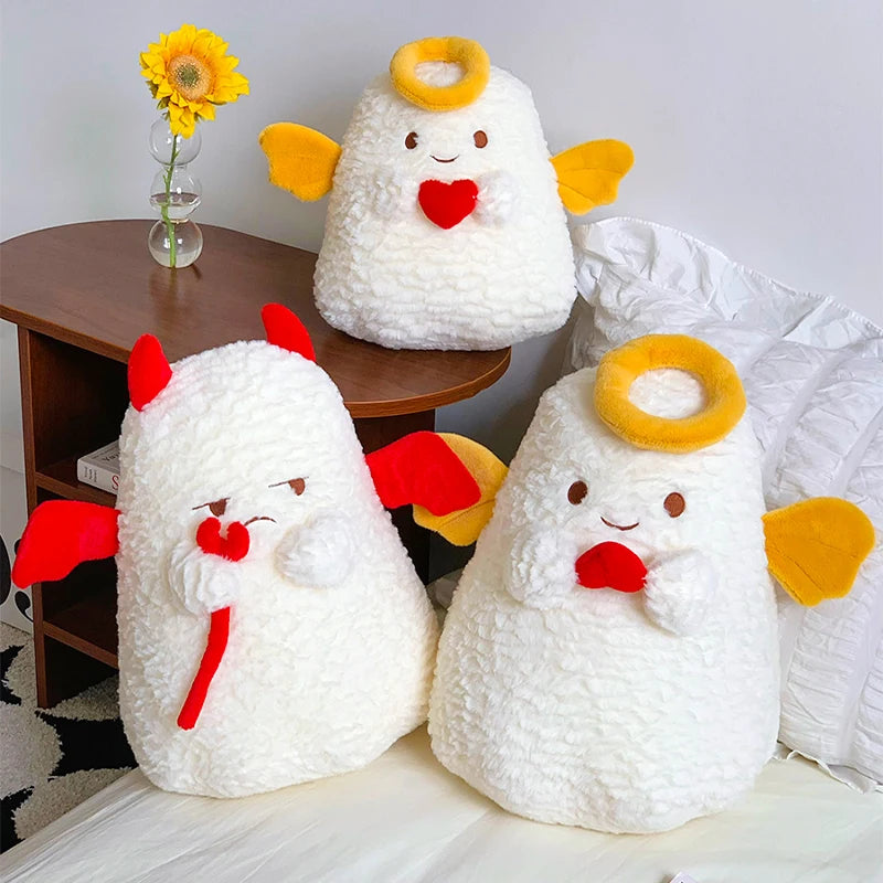 peluches halloween cœurs ailes squelettes lit canapé décoration maison rouges mignon cartoon