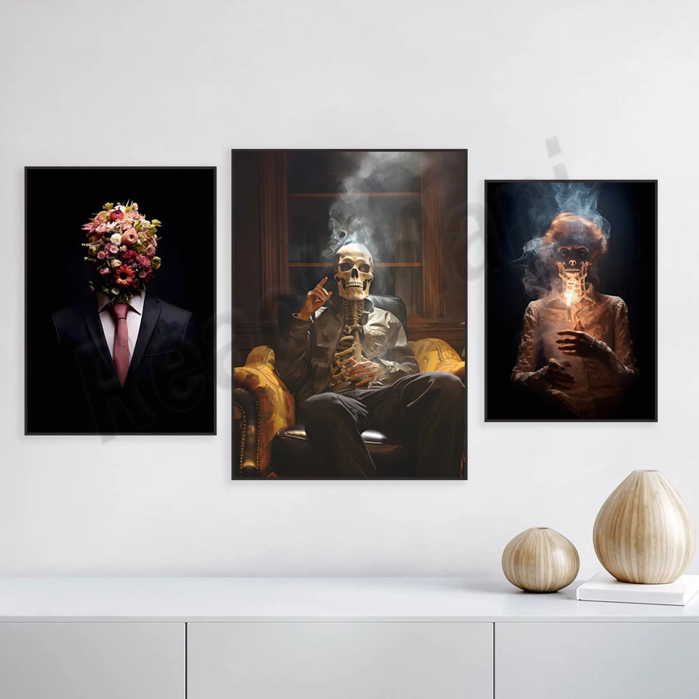 Une sélection de peintures sombres et mystérieuses décorant un espace sobre et épuré.