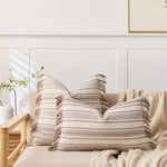 coussin housse rayé bleu marine blanc moderne pièces franges pompons décoration intérieure rustique adhésif