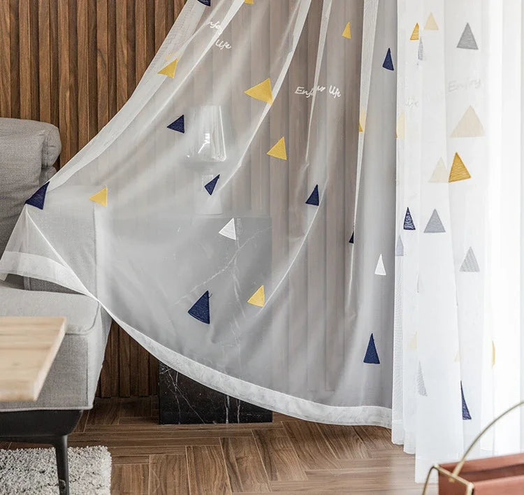 rideau blanc transparent triangles géométriques moderne tulle polyester inclusion clips rubans suspension chambre salonhôtel
