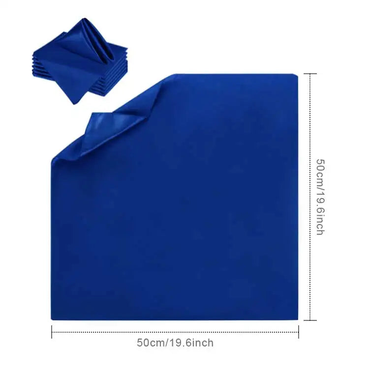 Ensemble de serviettes de table bleues unies, offrant un style élégant et une utilisation polyvalente dans différents contextes.
