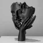sculpture décorative abstraite moderne visage humain noir blanc texture expressive intérieur