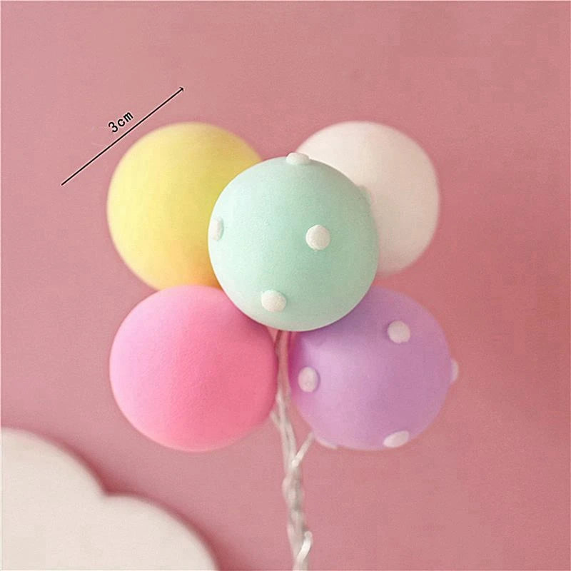 décoration gâteau anniversaire arc ciel étoiles nuages figurines licorne fille étoiles dorées ballons