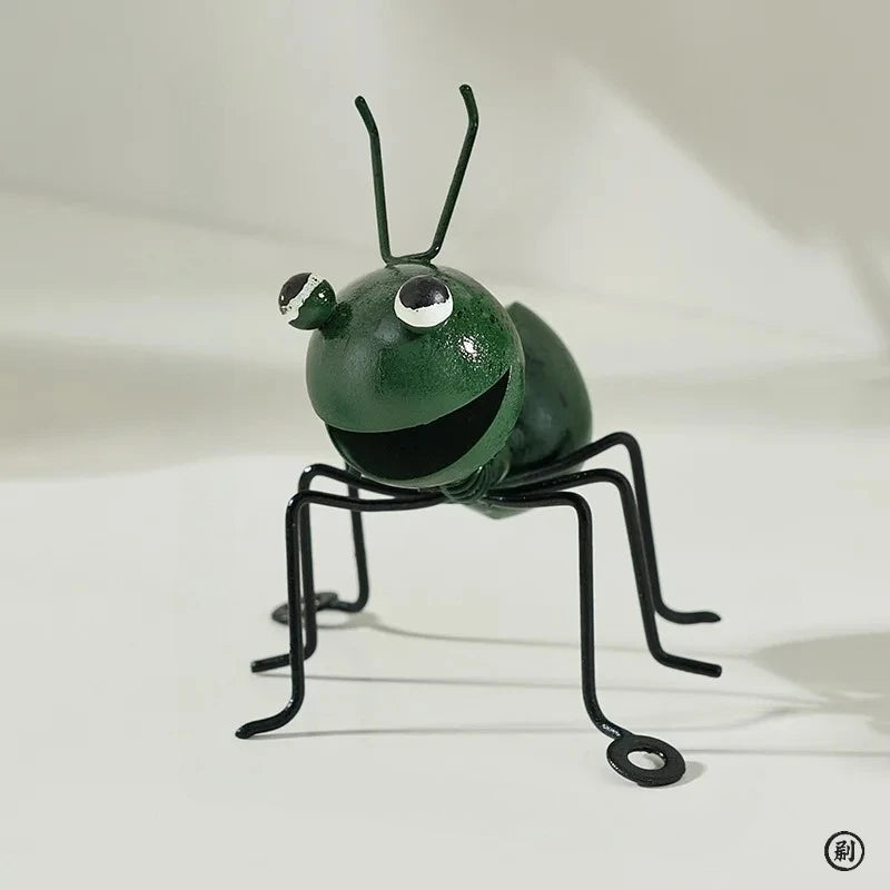figurines insectes rouge vert bleu orange clips métal brillance artisanal jardin intérieur extérieur