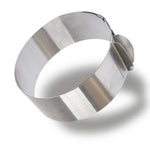 Anneau gâteau argenté moderne fixations rubans adhésifs grille dimensions utilitaire lisse brossé respectueux environnement