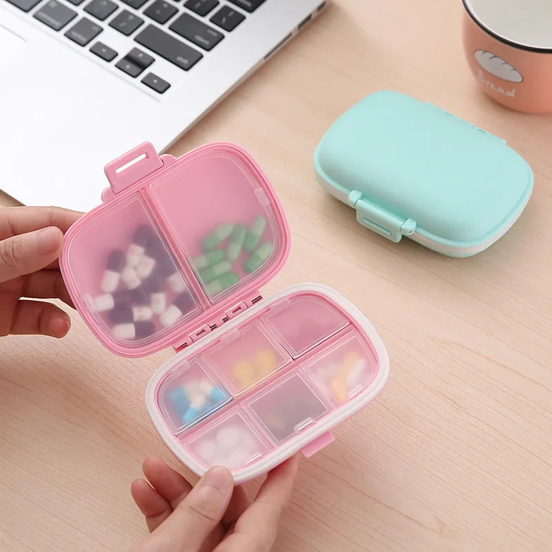 boîte pilules moderne portable compartiments repas jour rangement tablettes plastique mat vert rose bleu