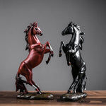statuette cheval résine blanc noir rouge réaliste brillante décoration classique sculpturalSTONEBASE