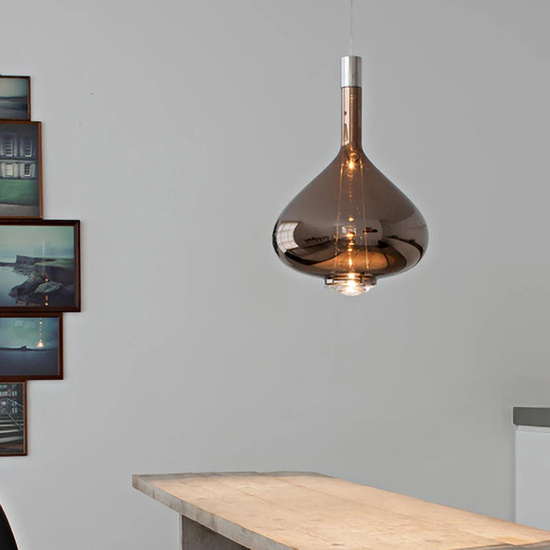 lampe suspendue moderne rose transparent fumé gris goutte forme allongée industriel fil apparent métal