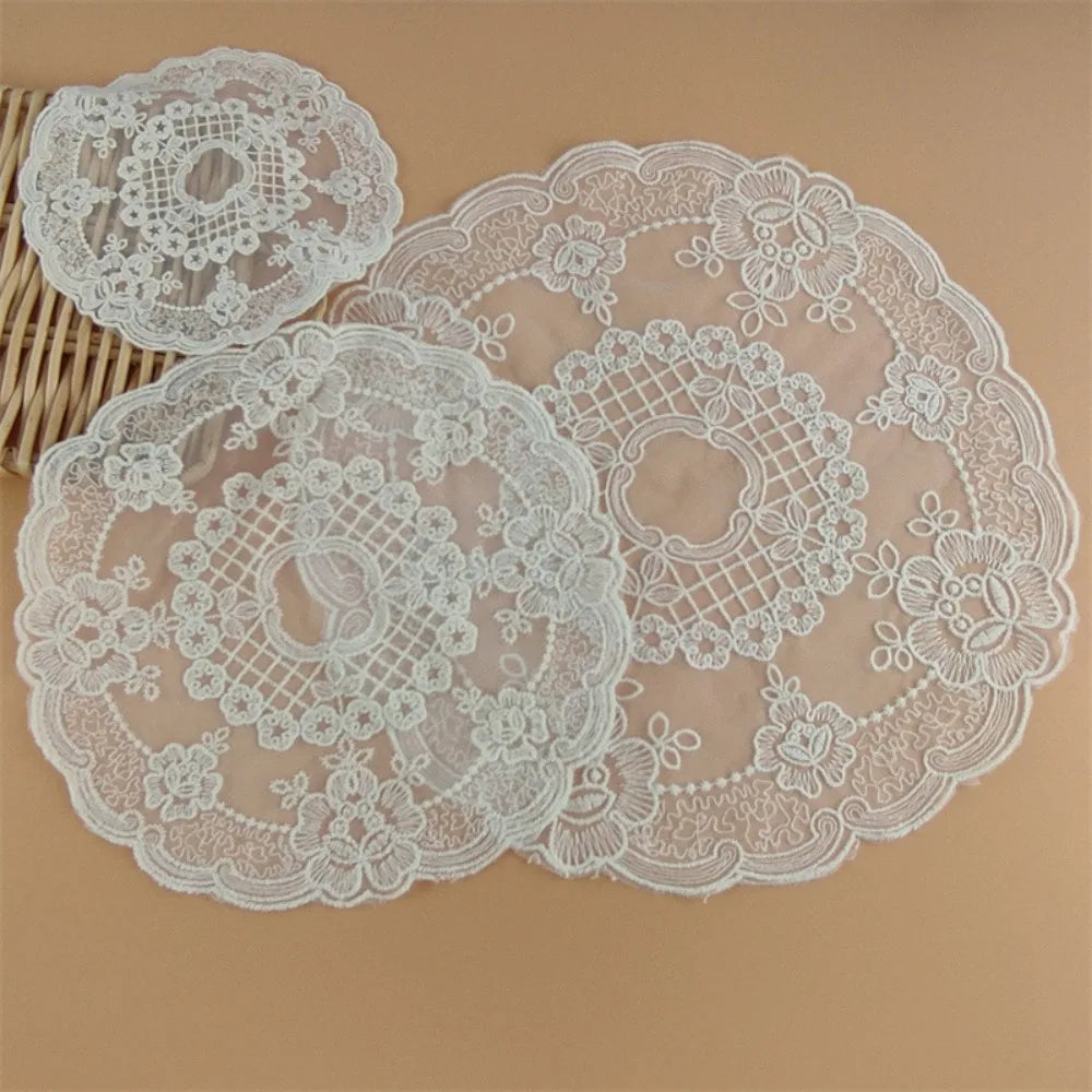 serviettes table classiques dentelle blanche taille 17x28cm 19x30cm 29x42cm 18cm 27cm