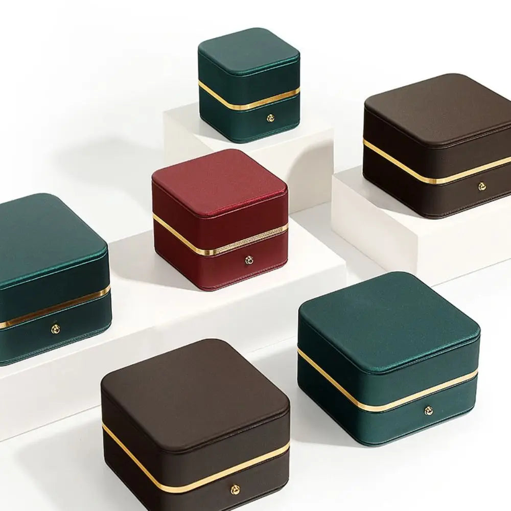 boîte bijoux simili cuir noir vert rouge classique bagues colliers anniversaire mariage festival domestique