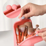 boîte maquillage silicone reutilisable pinceaux maquillage portable moderne opacité bleu clair violet rose beige