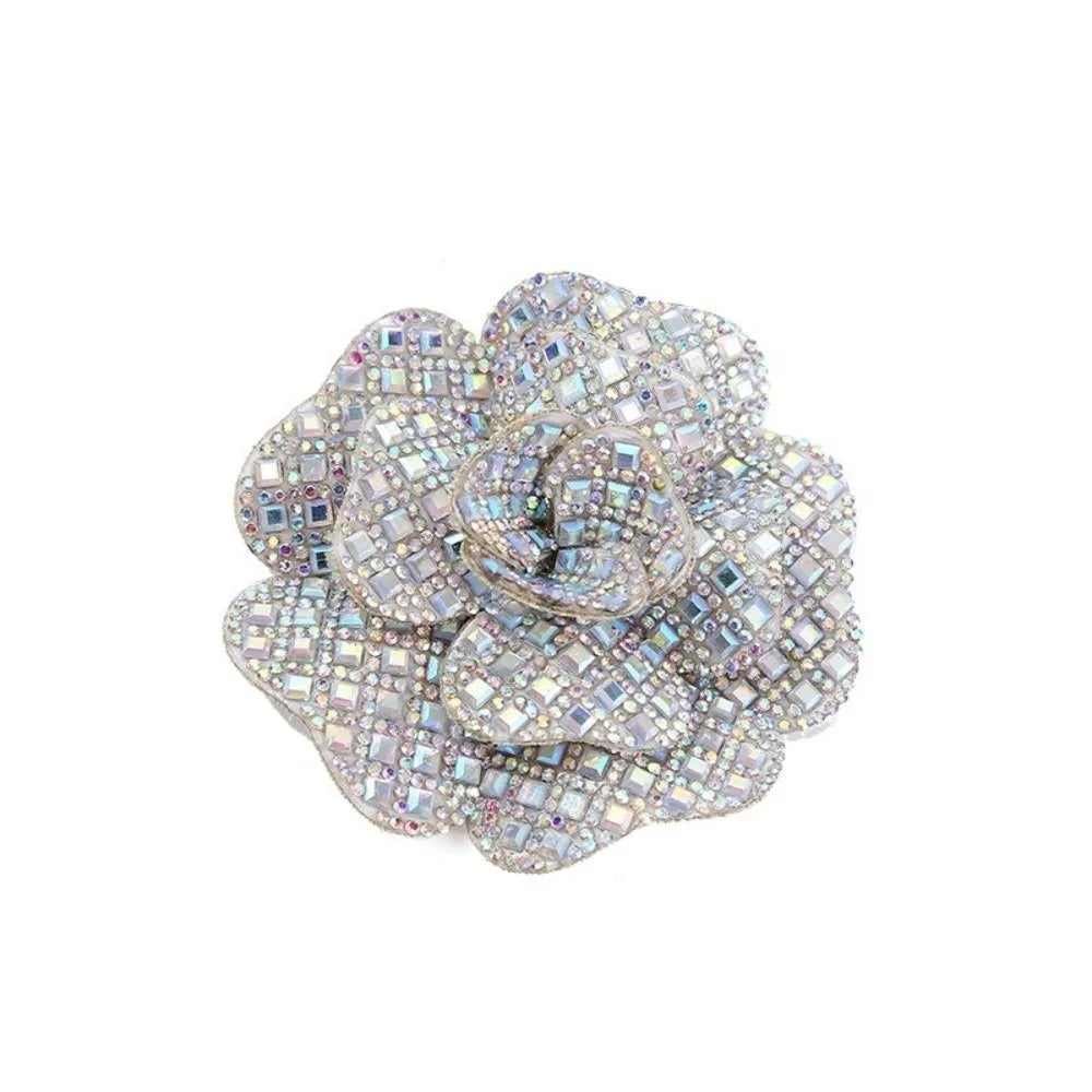 broches fleurs relief strass couleur bleue rose marron adhésif élégantes vêtements accessoires mode classiques