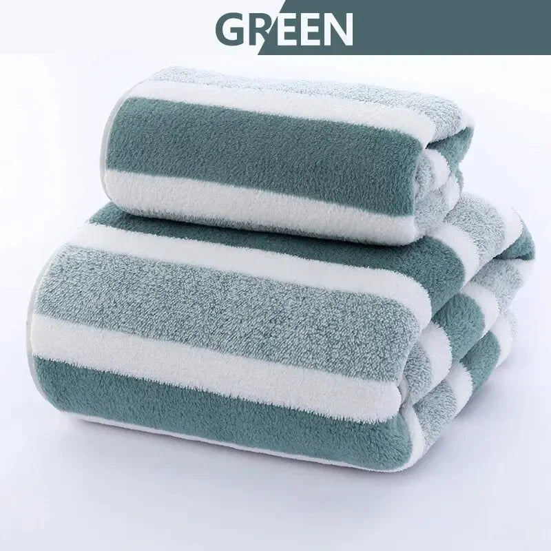serviettes bain absorbantes rayées rouge vert beige modernes crochets couple