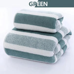 serviettes bain absorbantes rayées rouge vert beige modernes crochets couple