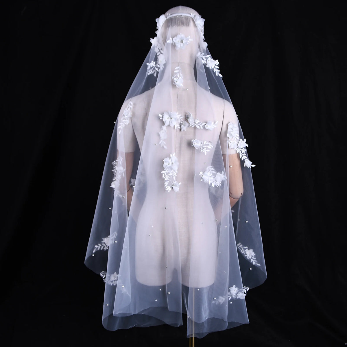 voile mariée tulle transparent fleurs 3d romantique bohème scintillantes blanc ornement floral