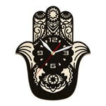 Horloge murale bois naturel main de Fatima Hamsa blanc