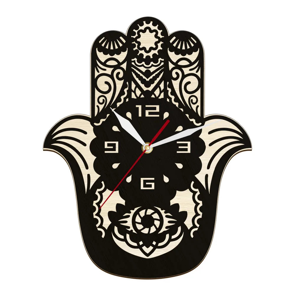 Horloge murale bois naturel main de Fatima Hamsa blanc