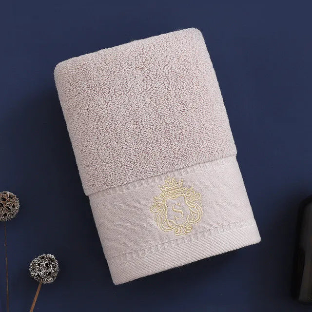 ensemble serviettes bain coton blanc broderie dorée monogramme luxe spa sport sport