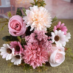 bouquet fleurs artificielles vintage intérieur décoration maison rouge blanc rose orange marron