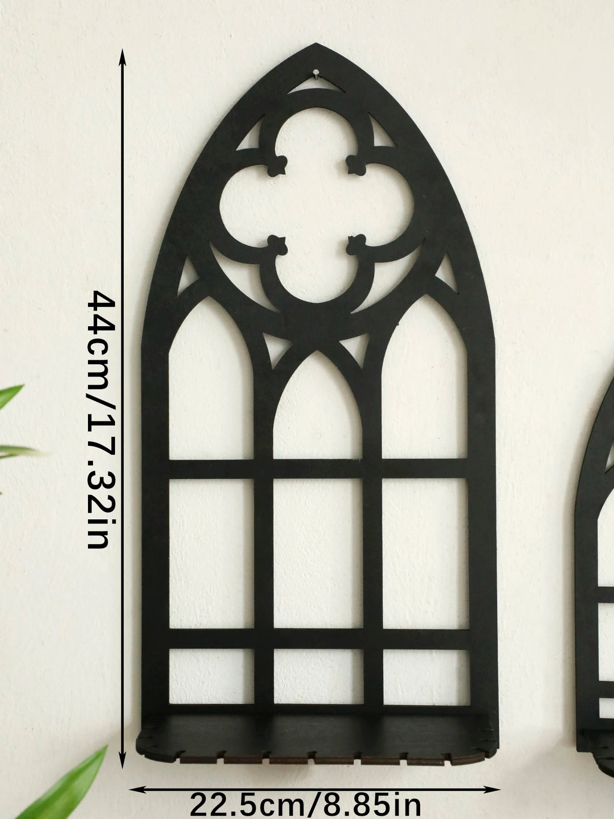 décoration murale étagères gothiques bois modernes motifs géométriques noires