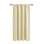 Rideau beige élégant pour salon, idéal pour créer une ambiance chaleureuse et lumineuse dans votre intérieur. Ce rideau s'adapte facilement à divers styles de décoration, offrant une solution élégante et pratique pour habiller vos fenêtres. Découvrez comment ce rideau peut transformer l'atmosphère de votre pièce.