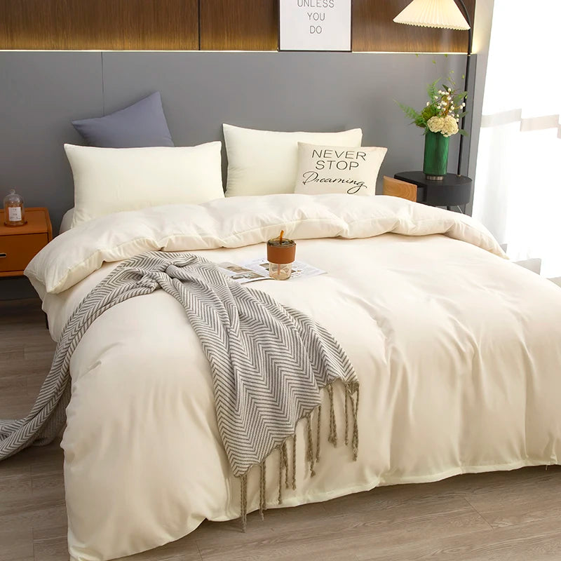 Détail de la texture brossée de la housse de couette beige
