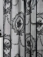 rideau floral polyester translucide champêtre blanc motif brodé vintage decoration extérieure