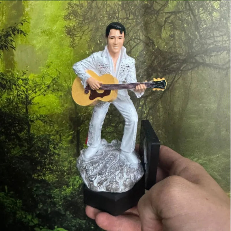 statue jardin solaire résine étoiles blanc doré rock base noire guitare Elvis