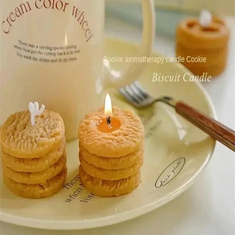 bougies forme biscuits parfumées beige rose fraises imprimées boîte créative mignonne