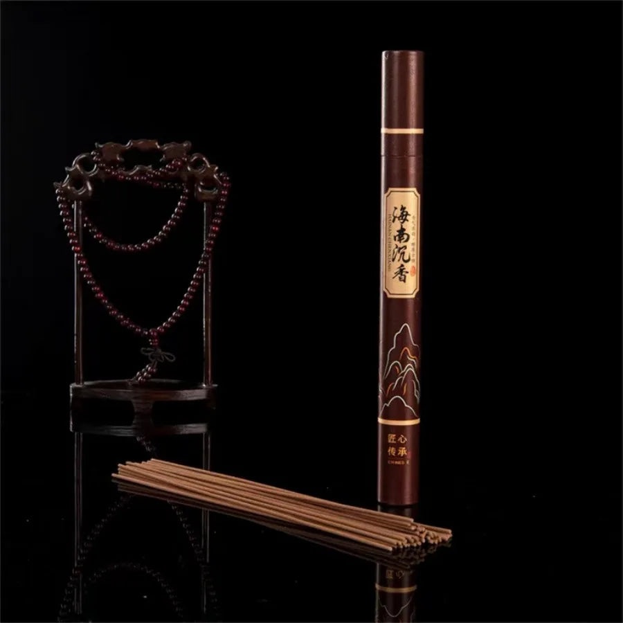 bâtonnets d'encens bois agarwood parfum aromatique traditionnel motif montagnes rouge bleu vert