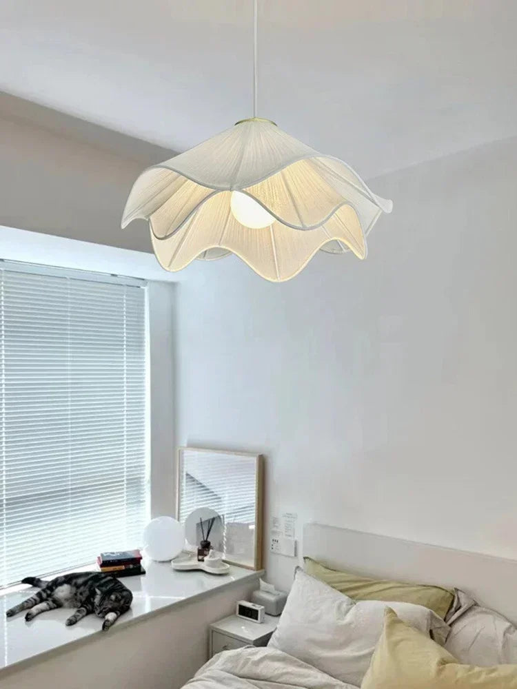 lampe suspendue tissu plissé blanc moderne chambre salon pendentif chaines certifications sécurité lumière