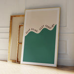 affiche graphique minimaliste beige vert keep going cadre métal salon chambre enfants decoration maison
