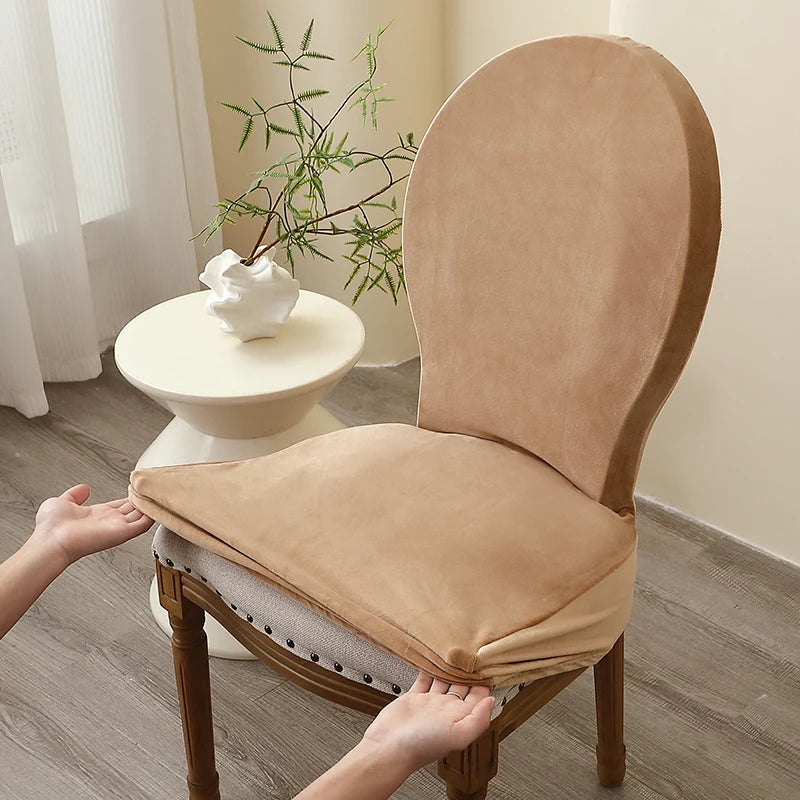 housse chaise moderne velours beige uni protection fauteuil mariage banquethôtel opaque