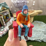 figurines miniatures rouge bleu noir beige vert marron classiques adhésives jouets