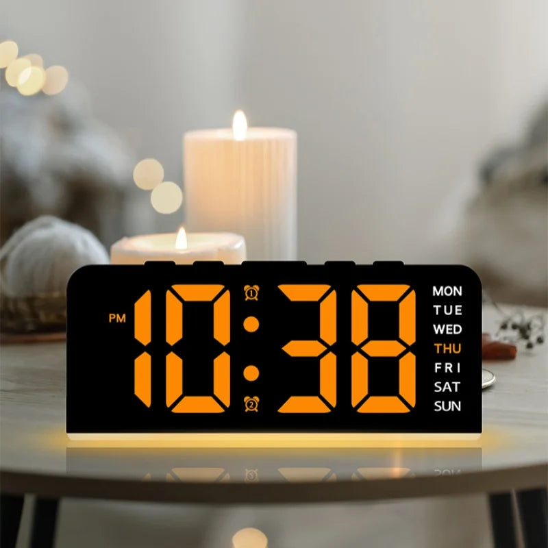horloge numérique LED moderne multi couleurs ambiancé réglable sans marque