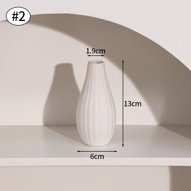 vase céramique blanc moderne rayures verticales décoration salon maison esthétique
