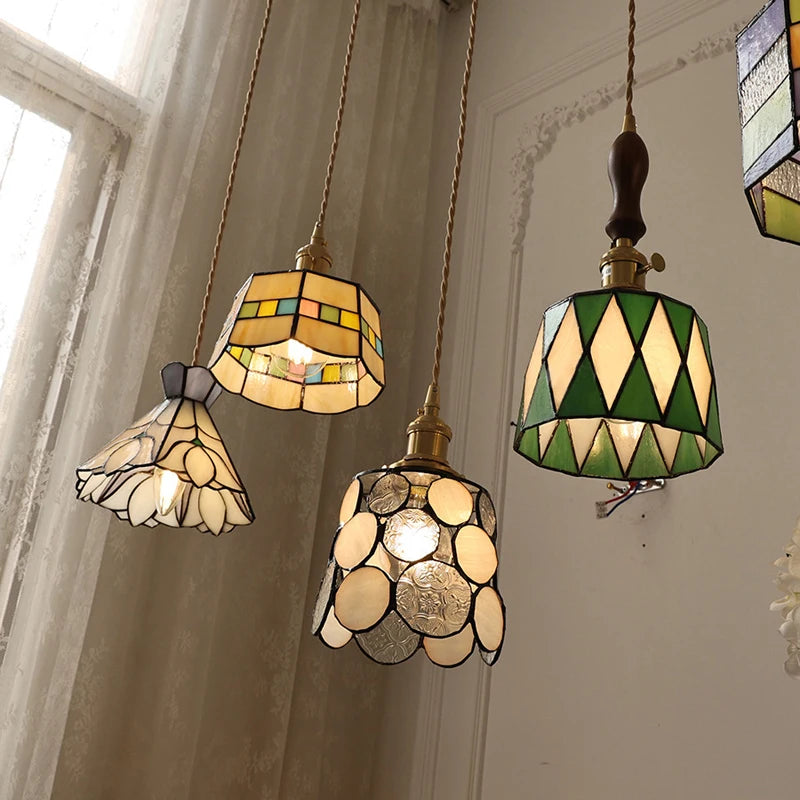 lampe suspension tiffany géométrique transparente couleurs variées triangles cercles vintage