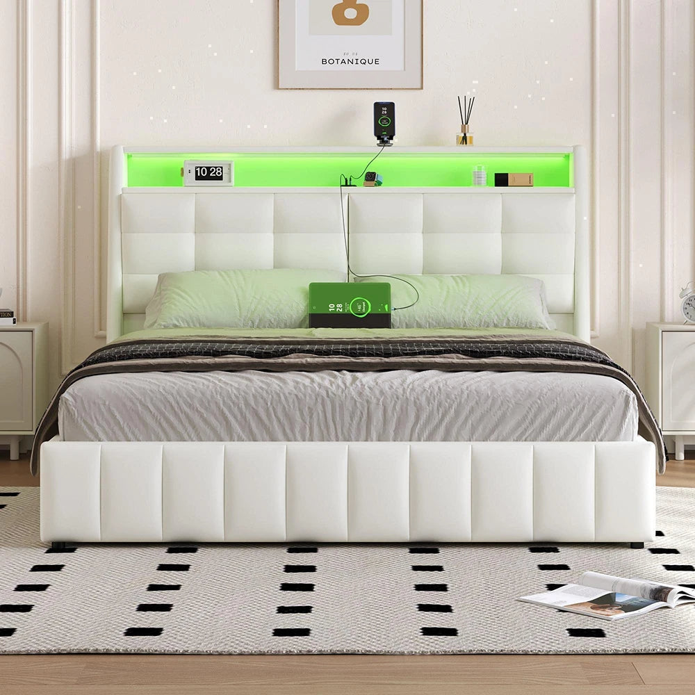 Lit blanc avec tête de lit rembourrée et éclairage LED dans une chambre moderne