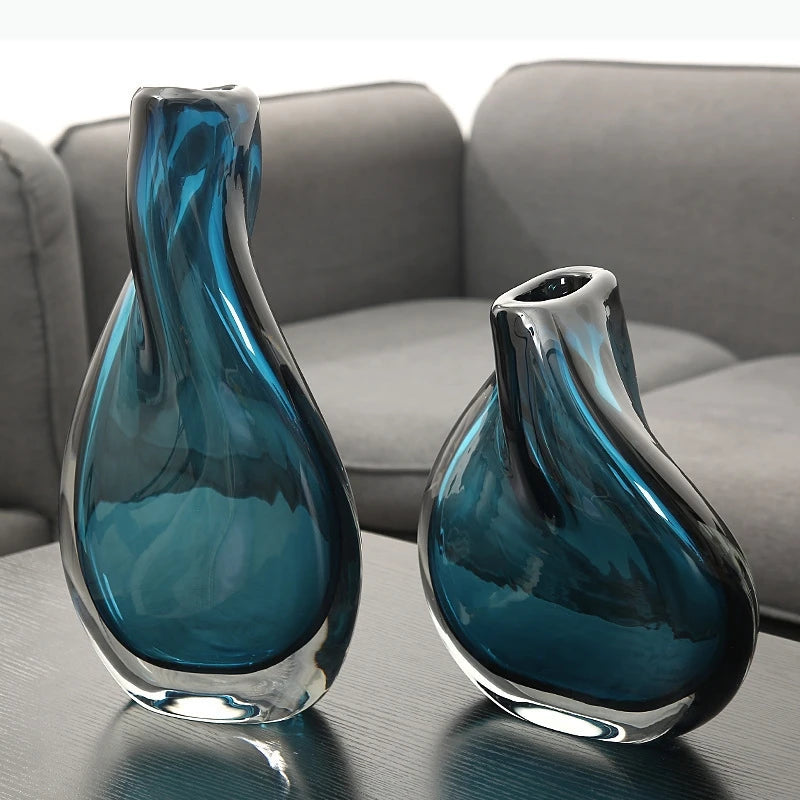 vase moderne transparent bleu marbré décoration intérieure fleur artificielle arrangement table