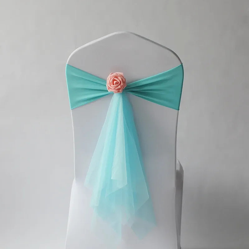 décoration chaise mariage turquois rouge blanc rose texturé voile transparent événement formel