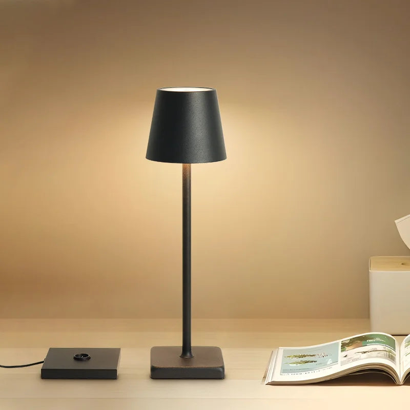lampe table moderne rechargeable interrupteur tactile contemporaine led noir basse consommation