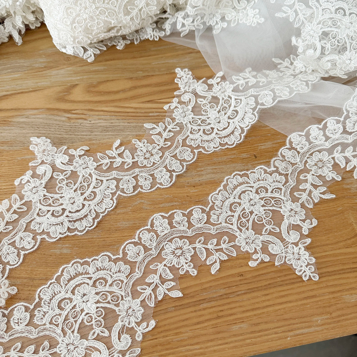 dentelle blanche floral ajourée rayonne nylon organza élégante mariage deco écologique 10cm large translucide