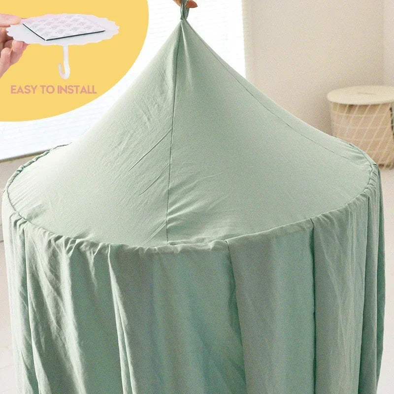 tente lit enfant vert pastel tapis oreillers peluches moderne