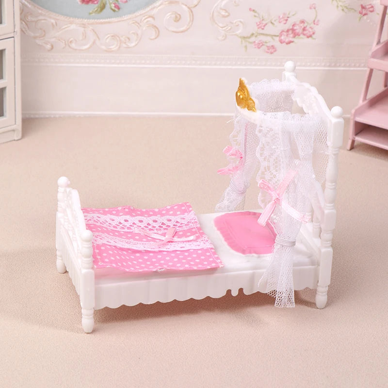 lit poupée princesse blanc rose dentelle ciel transparent rubans couette pois
