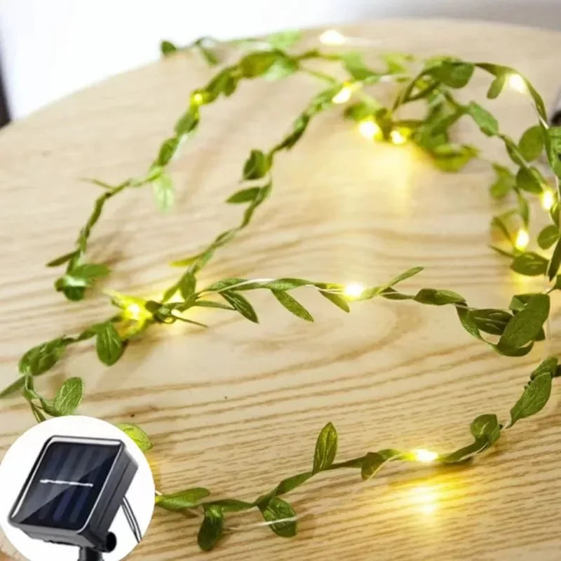 guirlande lumineuse solaire feuilles vertes lumières blanches moderne adhésif panneau solaire décoration extérieure noël