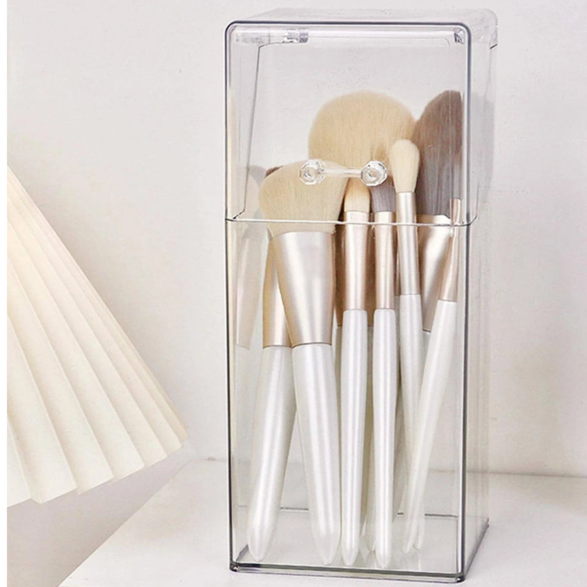 boîte rangement transparente pinceaux maquillage crayons adhésifs modernes minimaliste clips